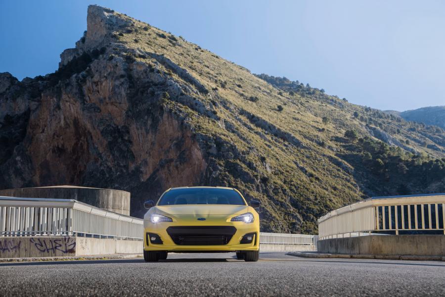  Subaru BRZ Performance Package 2016 года  (NA) (фото 7 из 13)